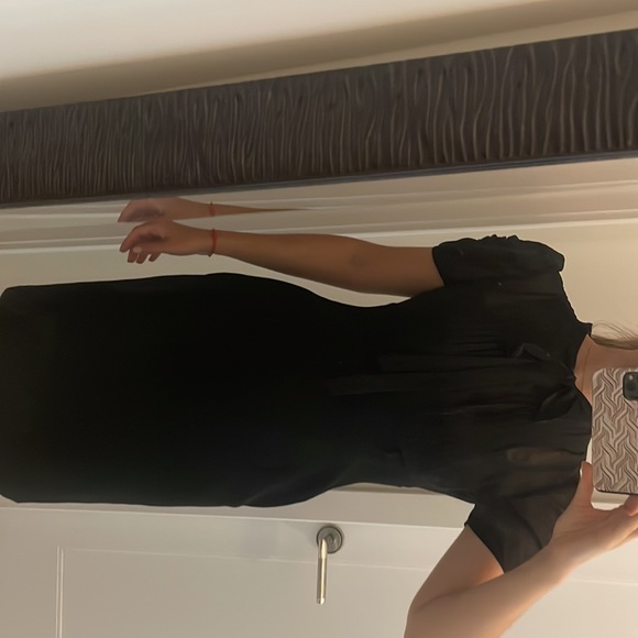 Calvin Klein black dress. Top lace with a bow. - Picture 4 of 4